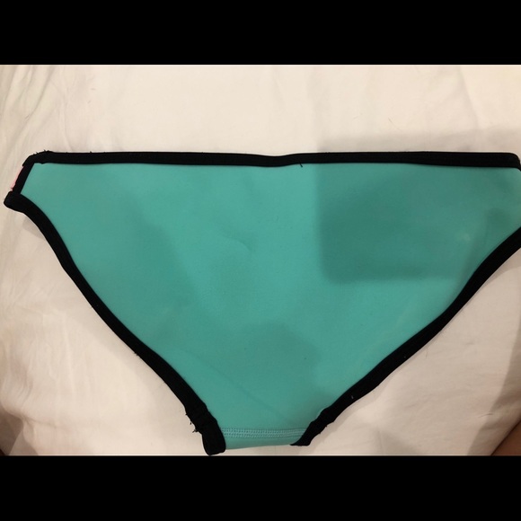 Triangl bathing suit bottoms - Picture 2 of 3